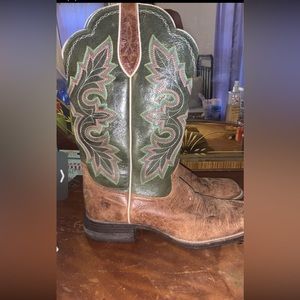 Women’s artist boots